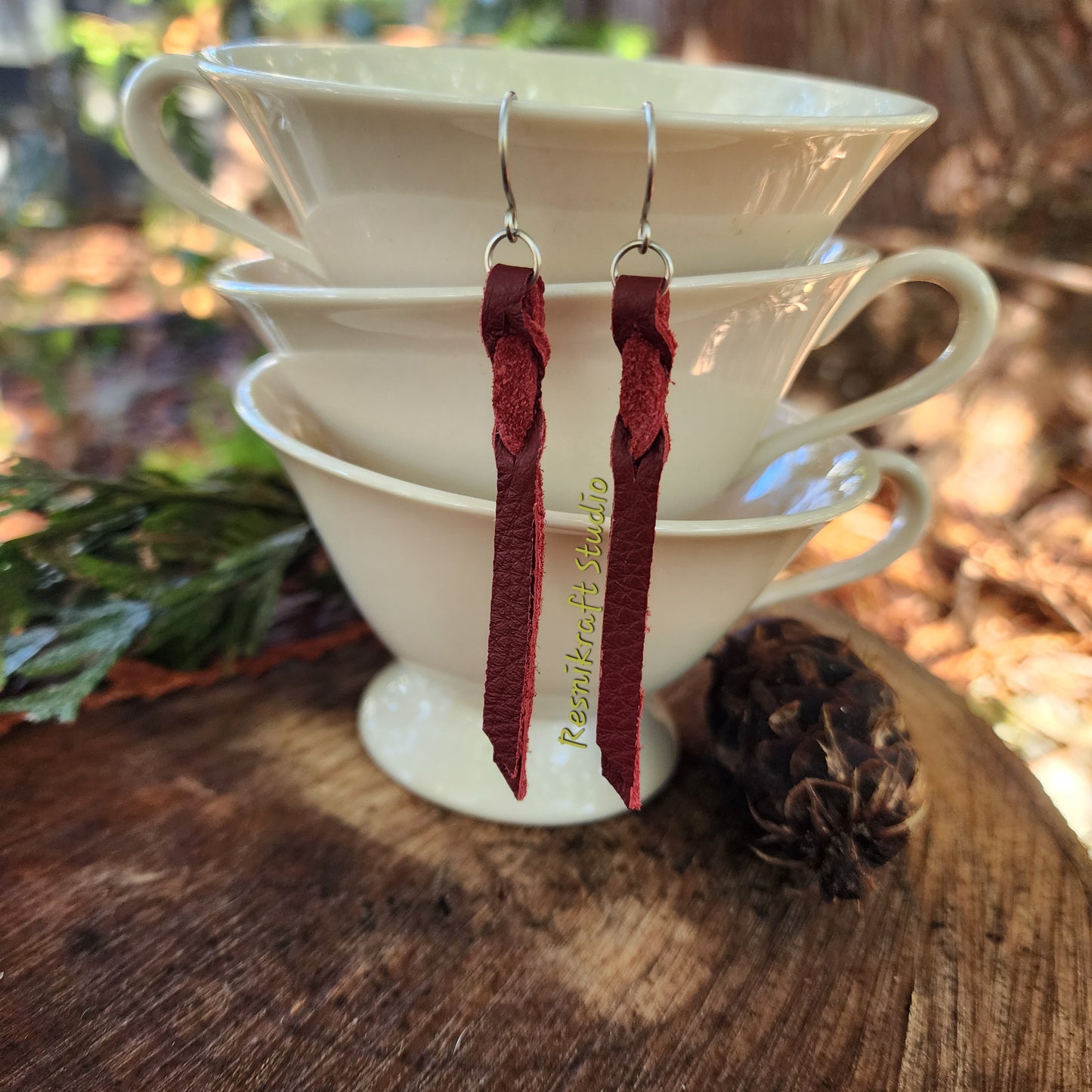 Nearly Bleed Knot Earrings