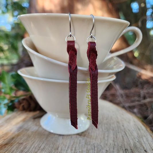 Nearly Bleed Knot Earrings